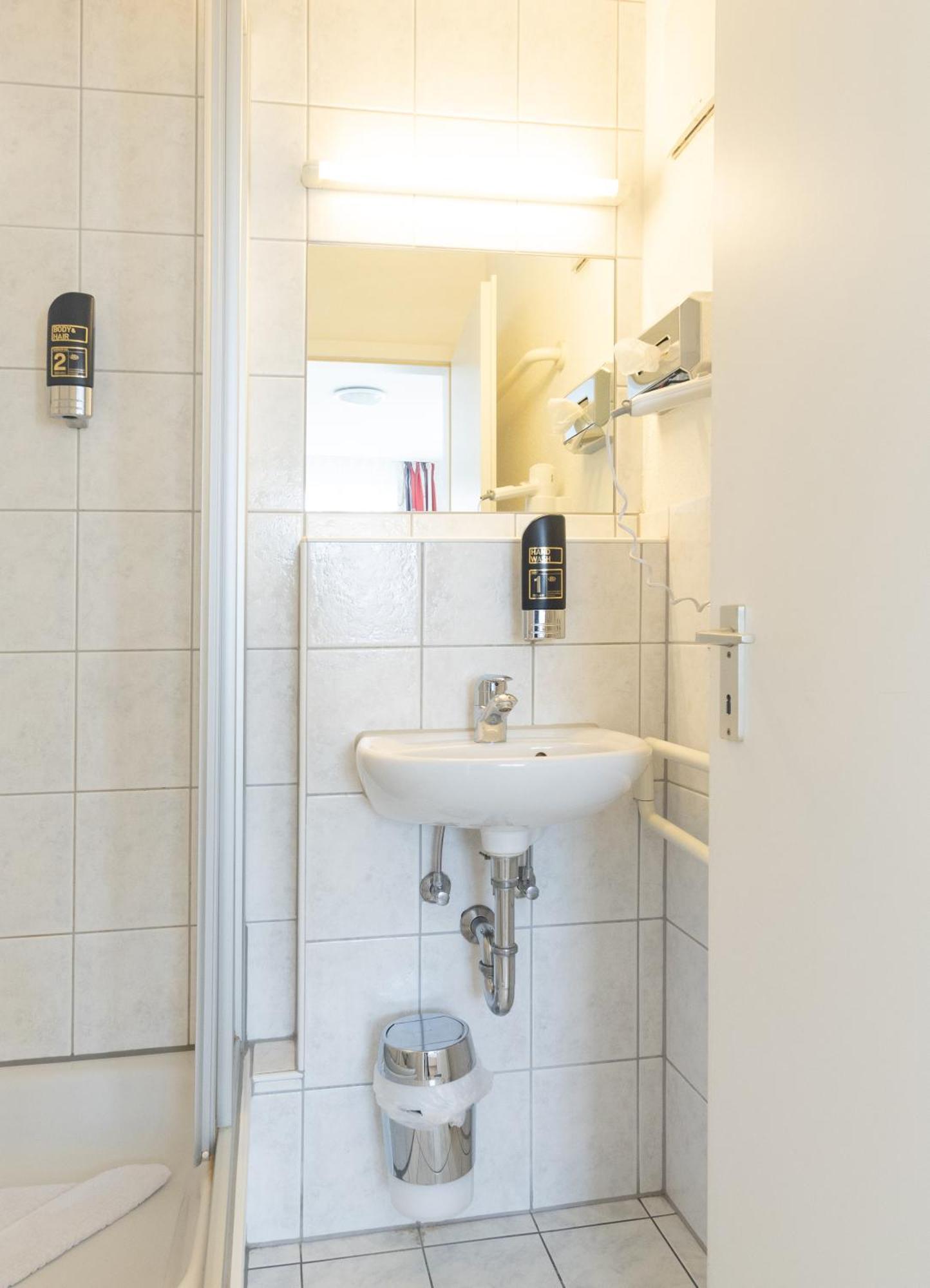 Gasthaus Traube, Ludwigshafen, Bodensee, Seenah Gelegen Bodman-Ludwigshafen Zewnętrze zdjęcie